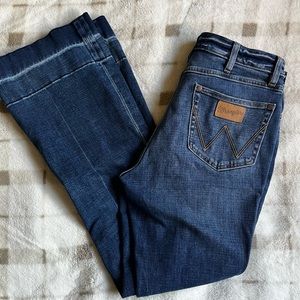 Wrangler High-Rise Exaggerated Bootcut Jean